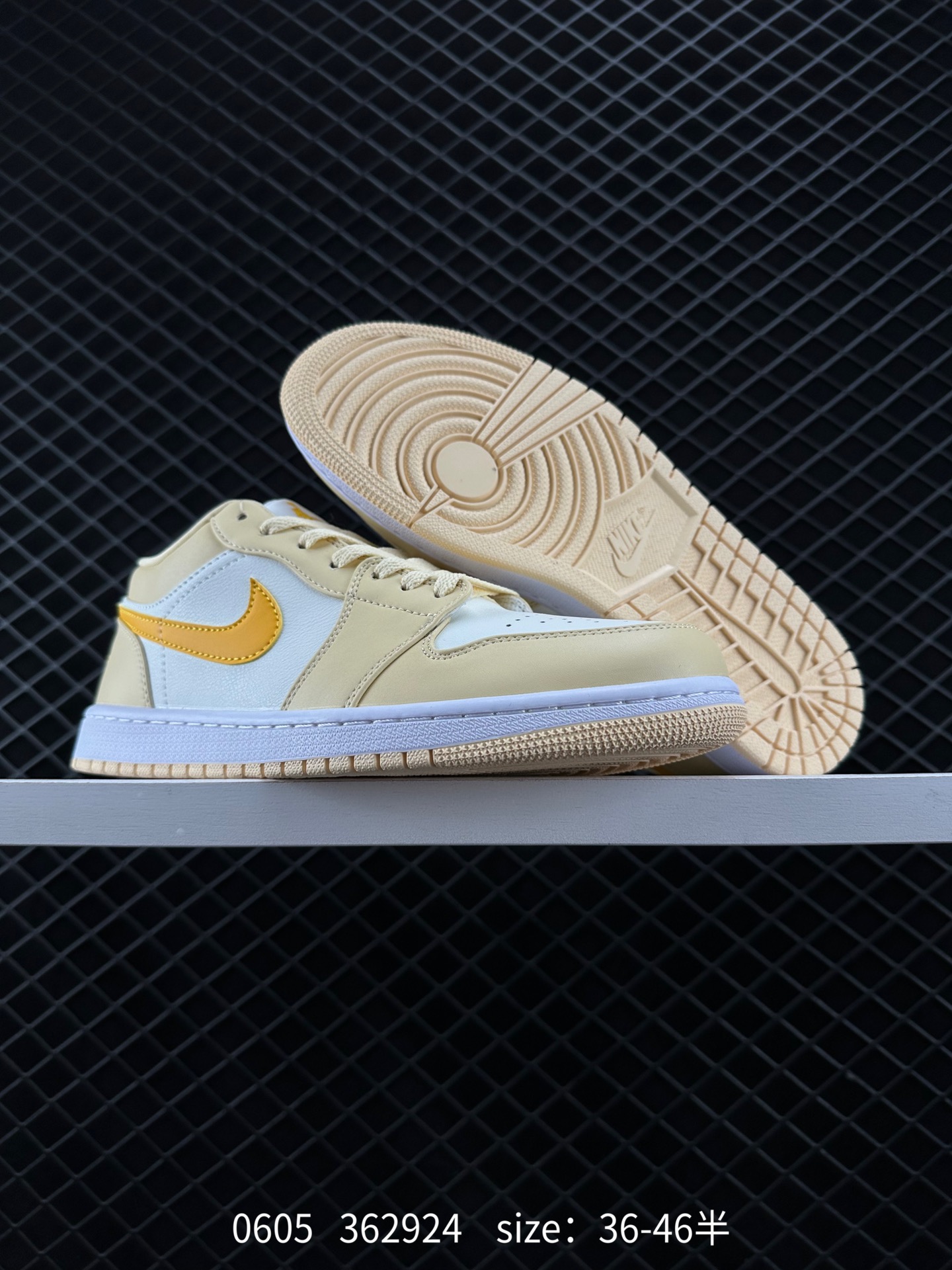 Nike Wmns Air Jordan 1 Low”White Wolf Grey“